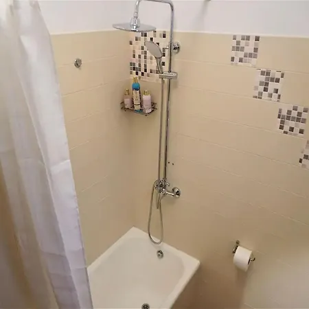 Apartment Modern With Private Patio, Bbq, And Close To - Two Bedroom Trogir